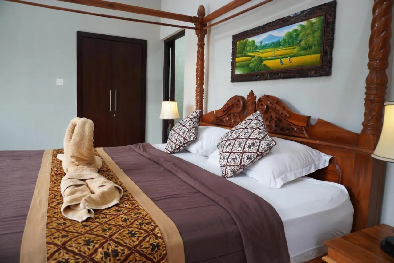 Puri Bisma Ubud - 4 Bedroom Private Villa - 10 Min Walking To Ubud Center Pensionat